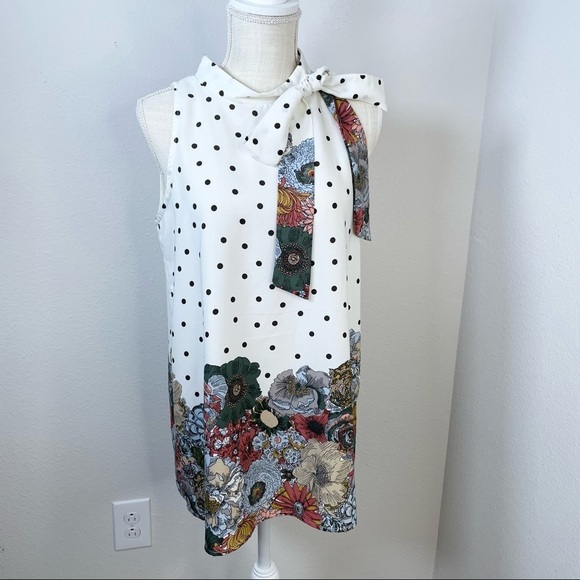 Les Amis Tops - Les Amis Polk-A-Dot Floral Blouse Sz Medium